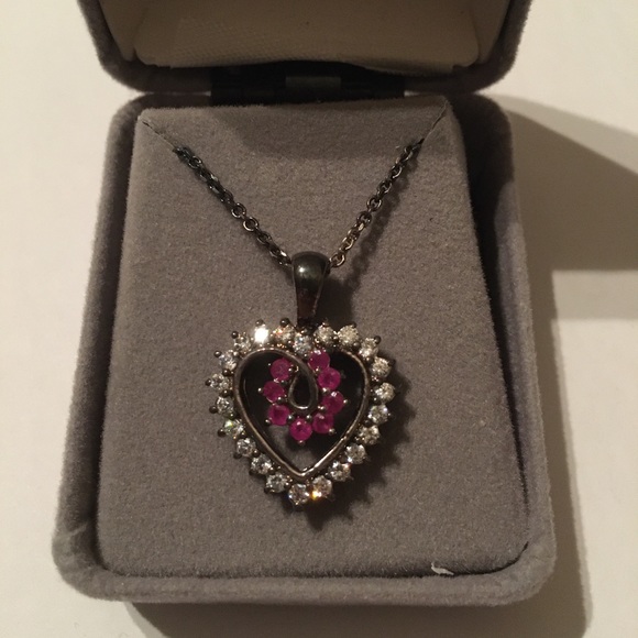 Jewelry - Sterling Silver / Pink Heart Pendant On Chain